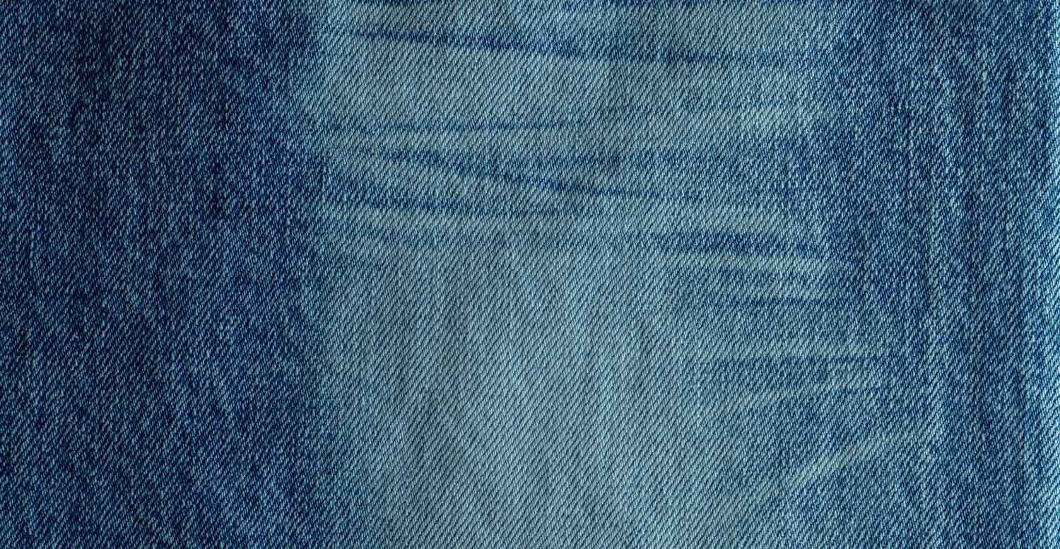 Comparison between a denim fabric before and after the addition to the treatment of a Garmon's Catalyst product