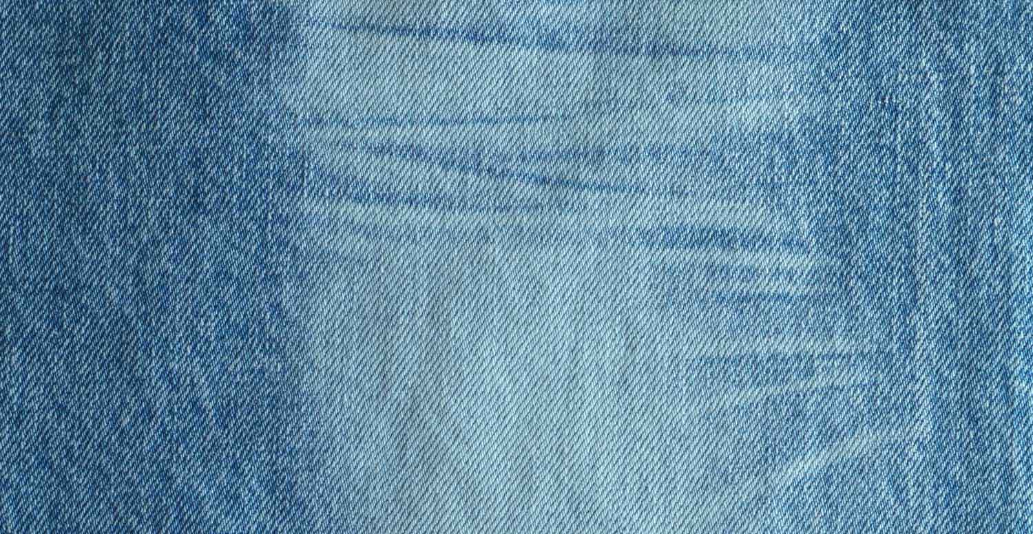 Comparison between a denim fabric before and after the addition to the treatment of a Garmon's Catalyst product