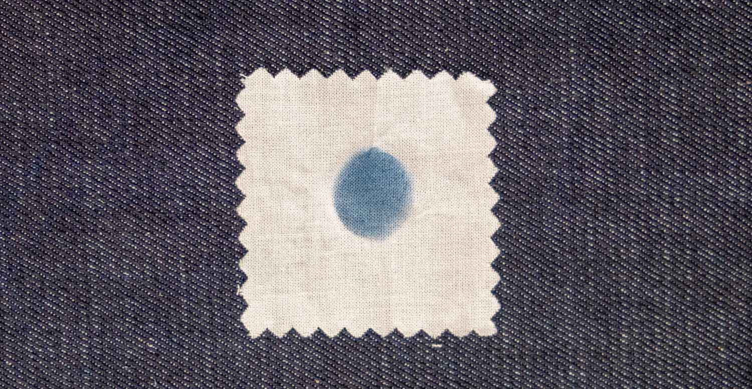 Wet crocking fastness comparison between a indigo dyed denim fabric before and after Fst Control application